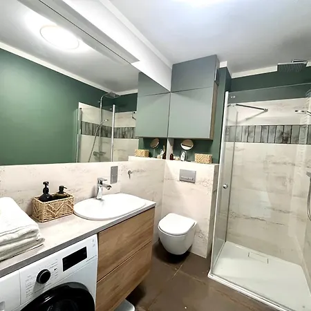 Апартаменты Agapella Apartamenty- Oliwa Park With Balcony Гданьск